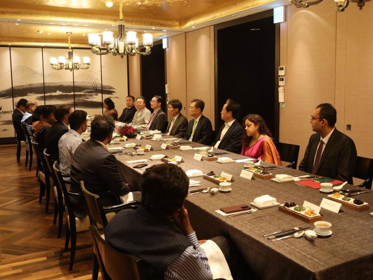 All-Party Parliamentary Delegation interacts with Korean dignitaries