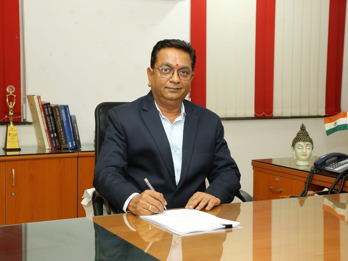 Anurag Malviya Assumes charge of Director (Personnel) of ECIL