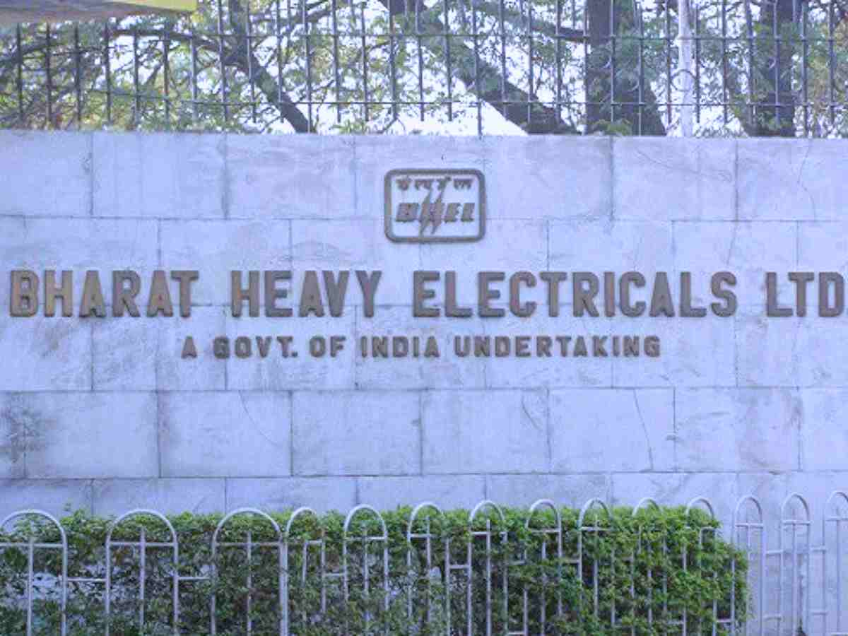 BHEL Q4 net profit drops 25%; Declare Dividend