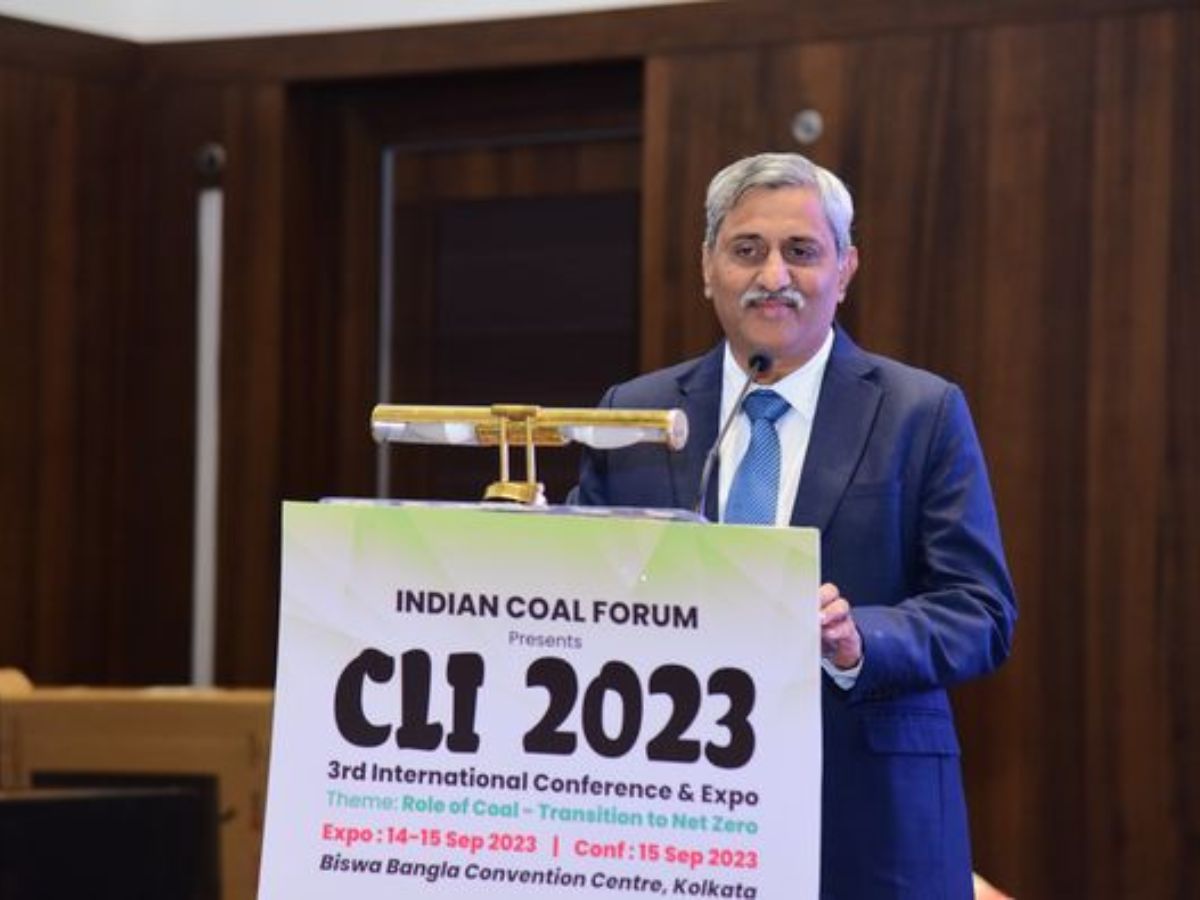 CIL Aims to Install 300 MW Solar Power Capacity by Fiscal Year End, Says Chairman