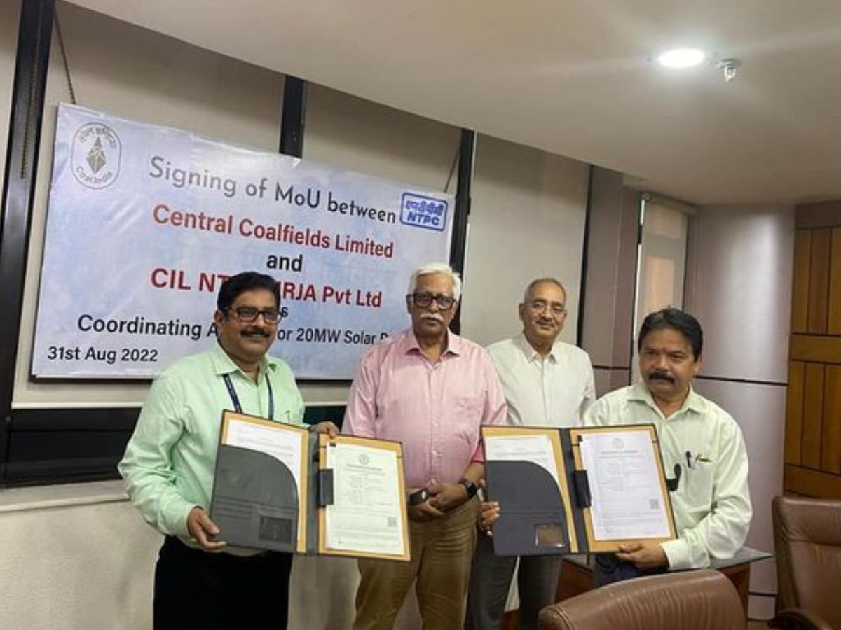 CIL-NTPC Urja Private Limited & CCL signs MoU for Solar Power Project