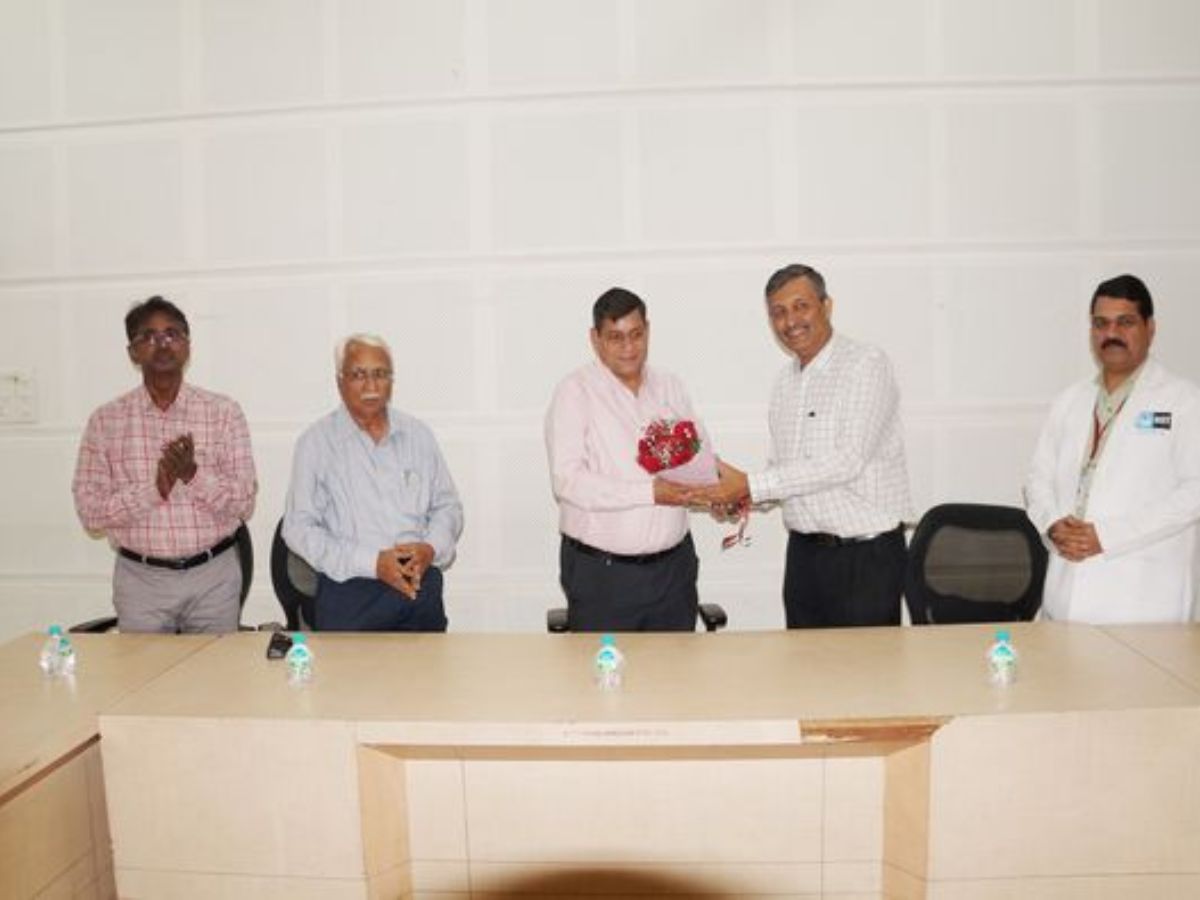 CMD, MECL inaugurated Fully Automated Anaesthesia Workstation medical equipment