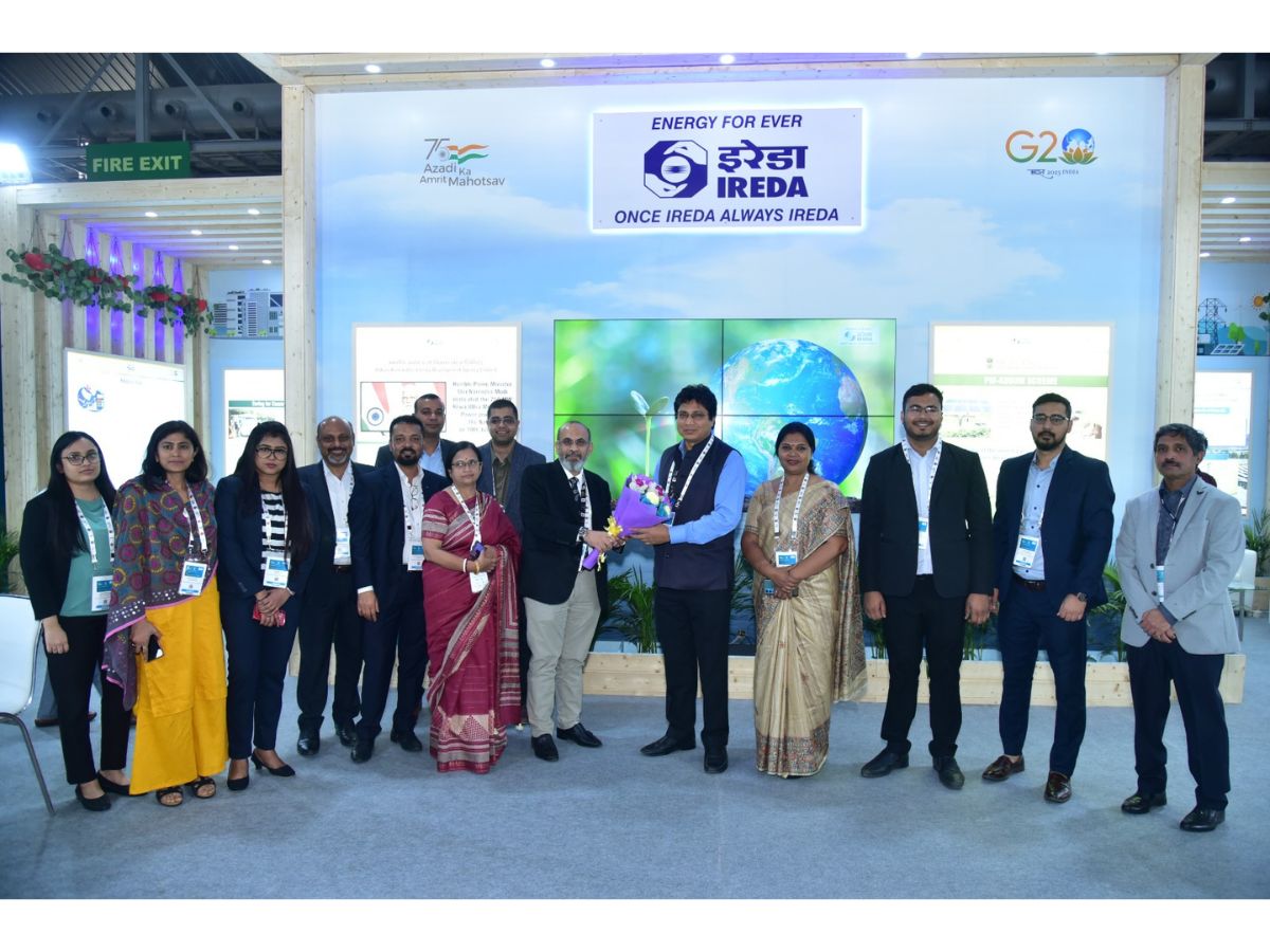 CMD inaugurates IREDA pavilion at India Energy Week 2023
