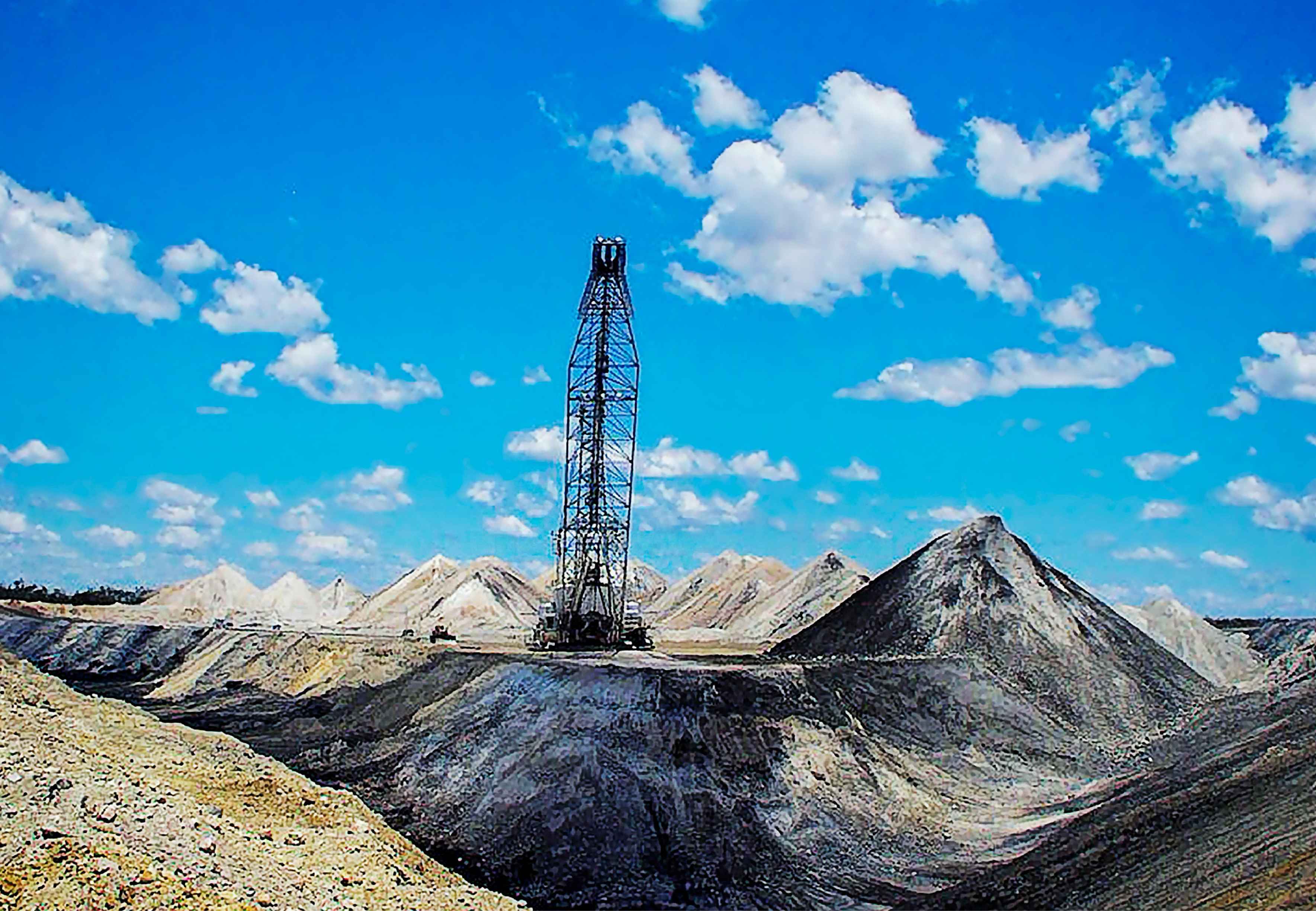 Coal Sector Achieves Impressive 10.6 % Growth in December Among Eight Core Industries