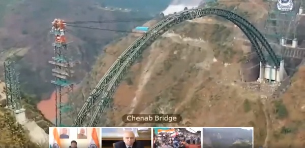 Indian Railways completes the Arch closure of the iconic Chenab Bridge