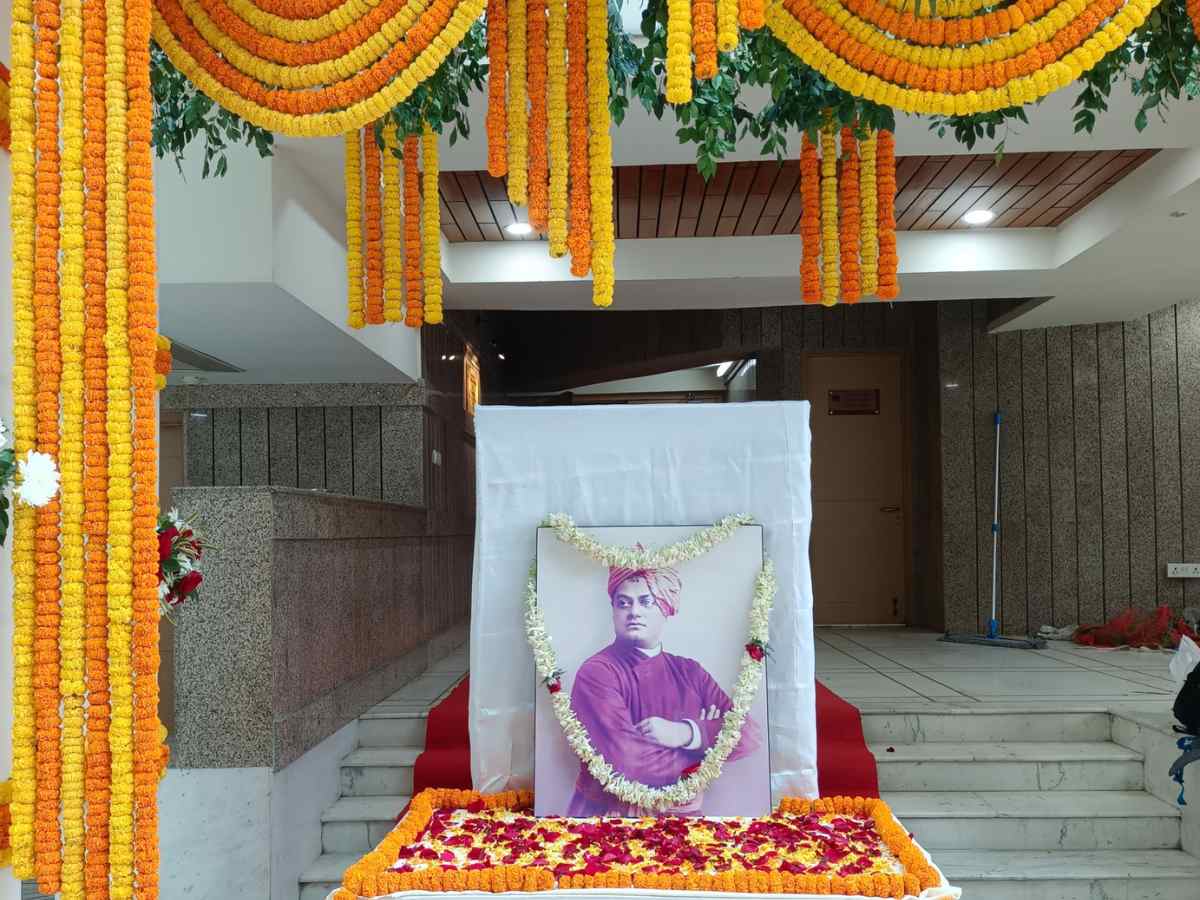 Coal India observes birth anniversary of Swami Vivekananda