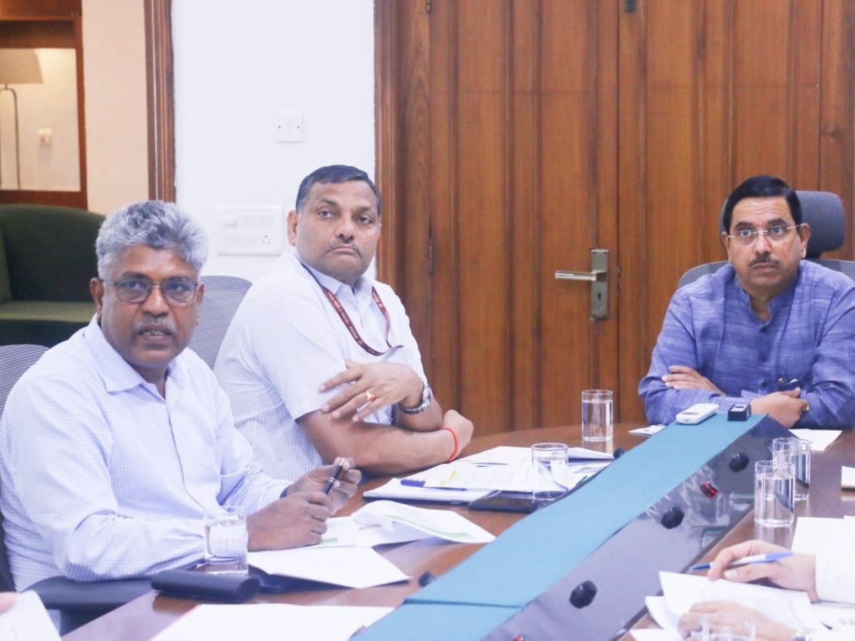 Coal Minister chaired meeting with senior officials of Coal Ministry, CIL & NLC India Limited