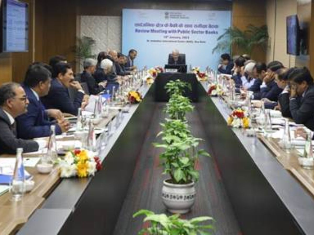 DFS holds review meeting with heads of Public Sector Banks
