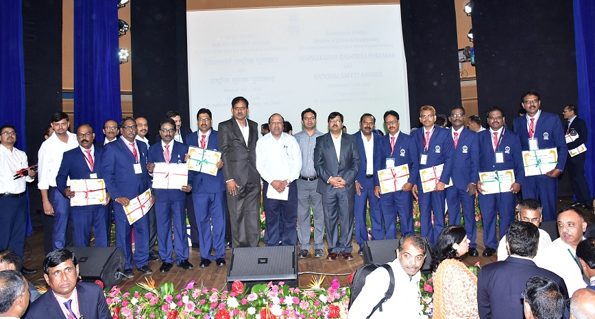 RINL Employees Bag Vishwakarma Rashtriya Puraskar