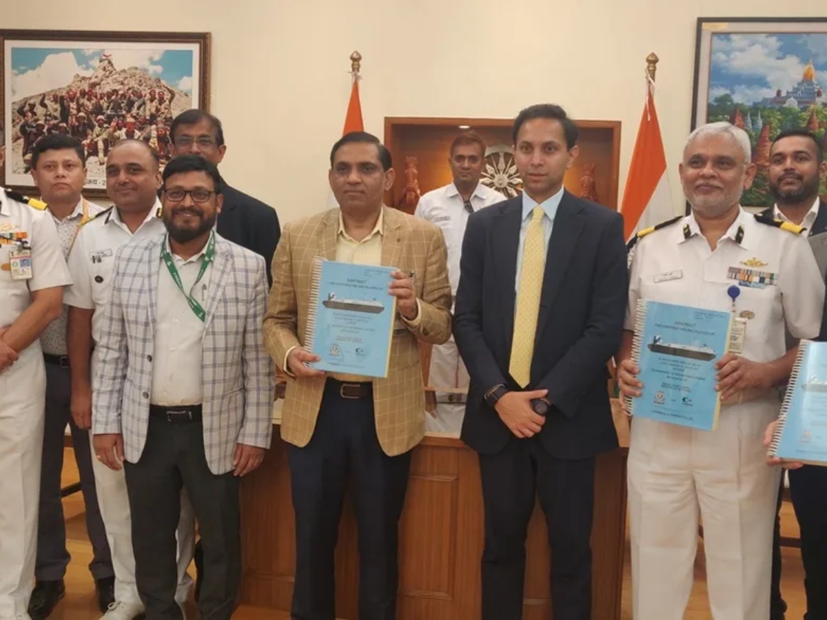 Defence Ministry sign Rs 387.44 crore contract for Indian Coast Guard
