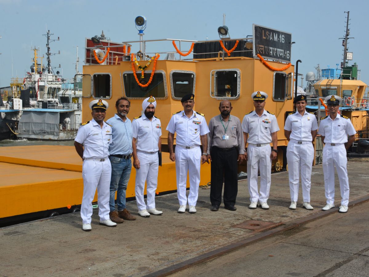 Delivery of second ACTCM barge, LSAM 16 (YARD 126)