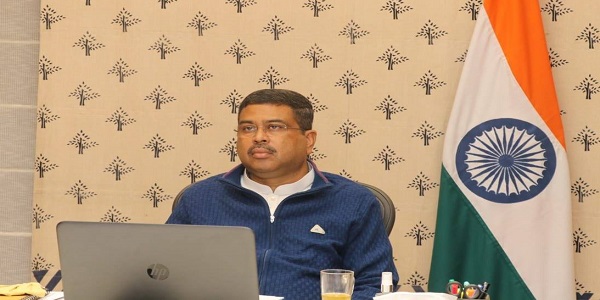 Shri Dharmendra Pradhan chaired a meeting of 46 Sagarmala projects