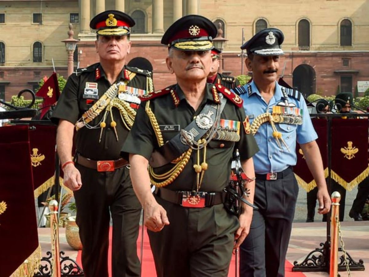General Anil Chauhan takes over as Chief of Defence Staff