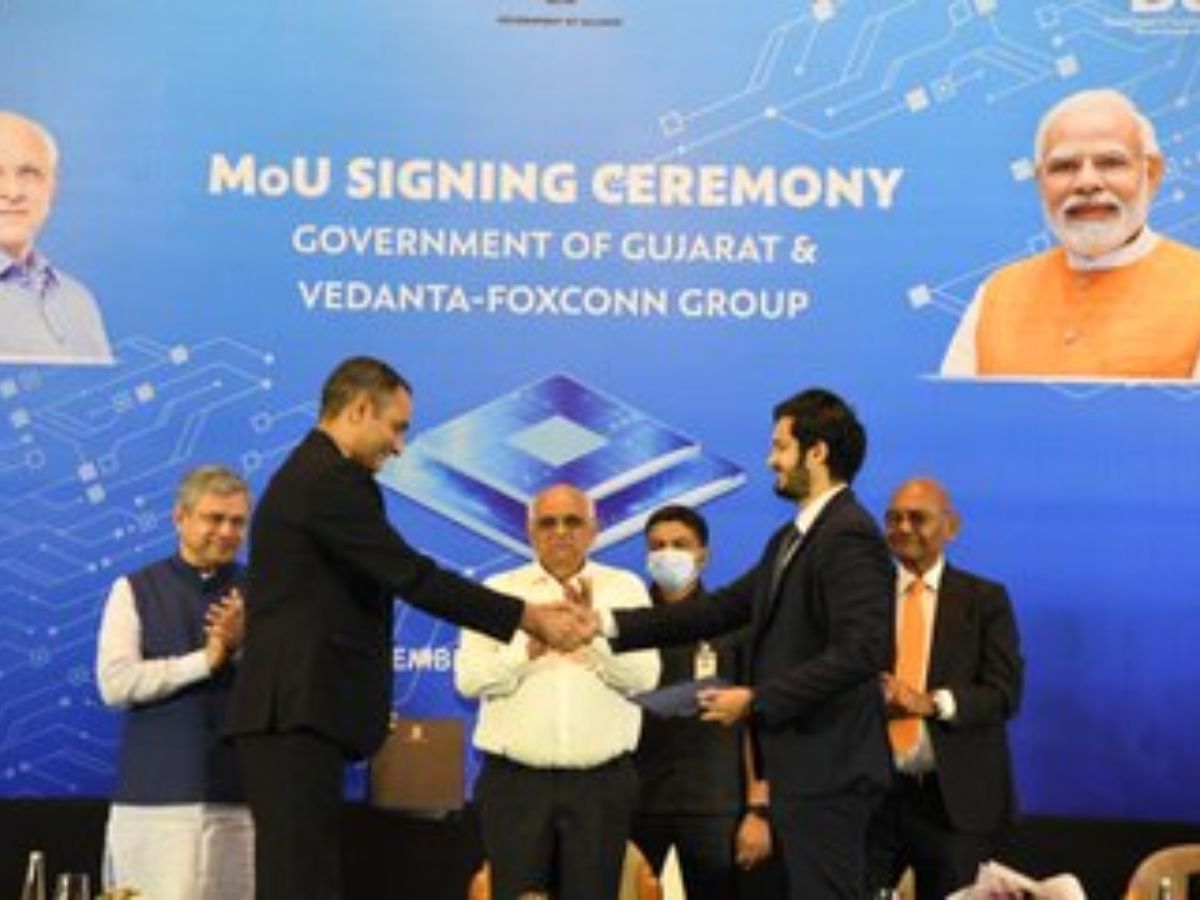 PM expresses optimism after Gujarat Govt signs MoU with Vedanta-Foxconn Group