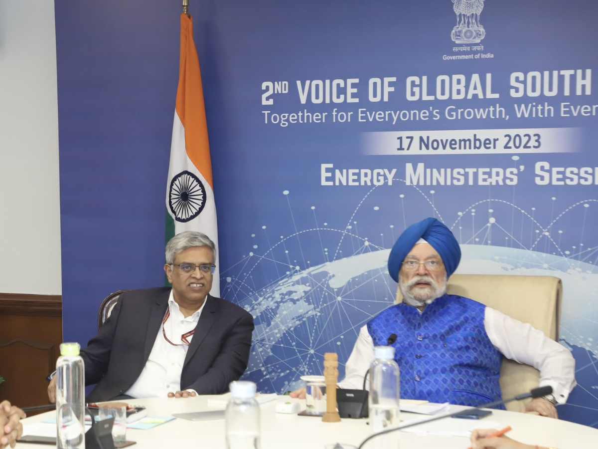 Hardeep S Puri chaired Energy Ministers' session under 2nd Voice of Global South Summit