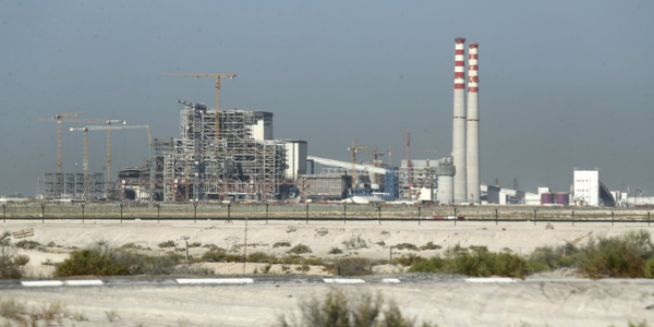 In Dubai oil-rich UAE sees a new coal power plant