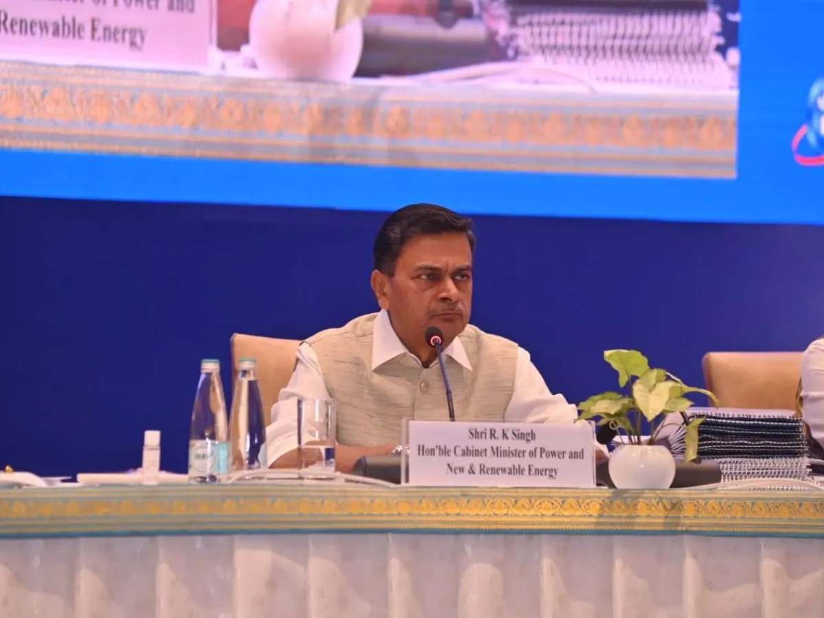 माननीय विद्युत और नवीन और नवीकरणीय ऊर्जा मंत्री, श्री आर. के. सिंह की अध्य्क्षता में हुई बैठक; RDSS वेब पोर्टल का हुआ शुभारंभ