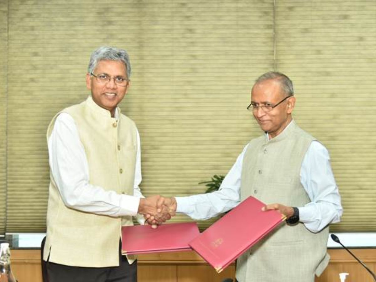 IICA & IIM Jammu signs MoU to synergise education programmes