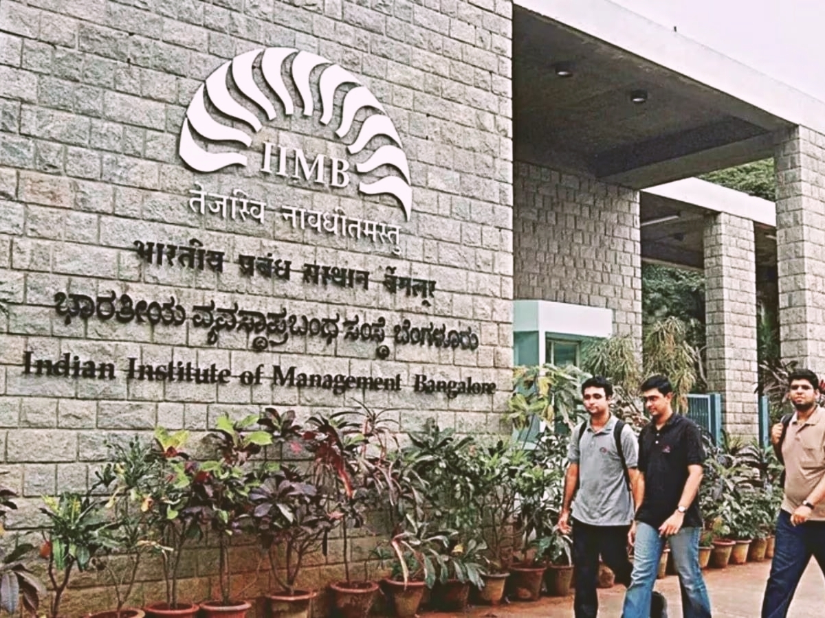 IIM Bangalore Overtakes IIM Ahmedabad Ranks 28th in FT Masters in Management 2025