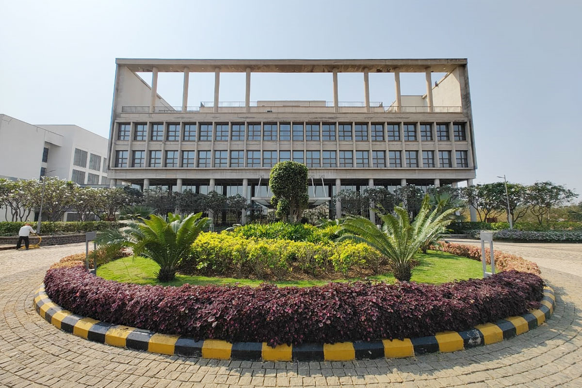 IIM Raipur Launches 7 Future-Focused MDPs on AI, Design Thinking & Leadership, This September