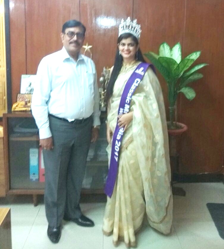 Mrs India paying a courtesy visit to HEC