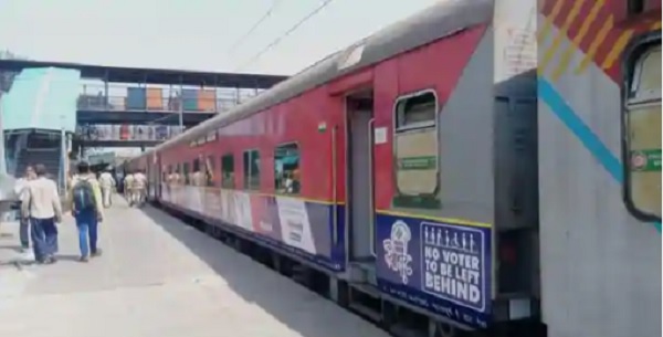 Chairman Railway Board Inaugurates Live Streaming of IRCTC’s Base Kitchens and Reviews Catering Facilities