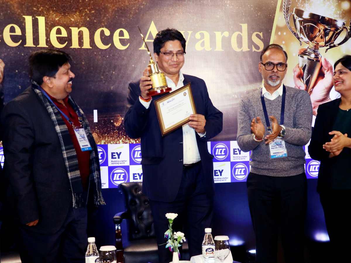 IREDA CMD Pradip Kumar Das Bags 'CMD of the Year' Award for Second Consecutive Year