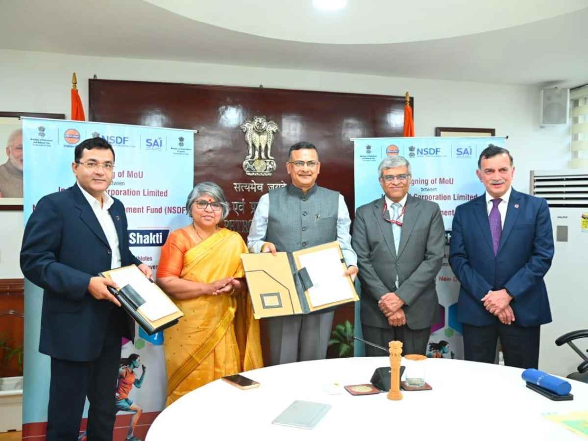 IndianOil to support 30 female athletes; signs MoU with National Sports Development Fund