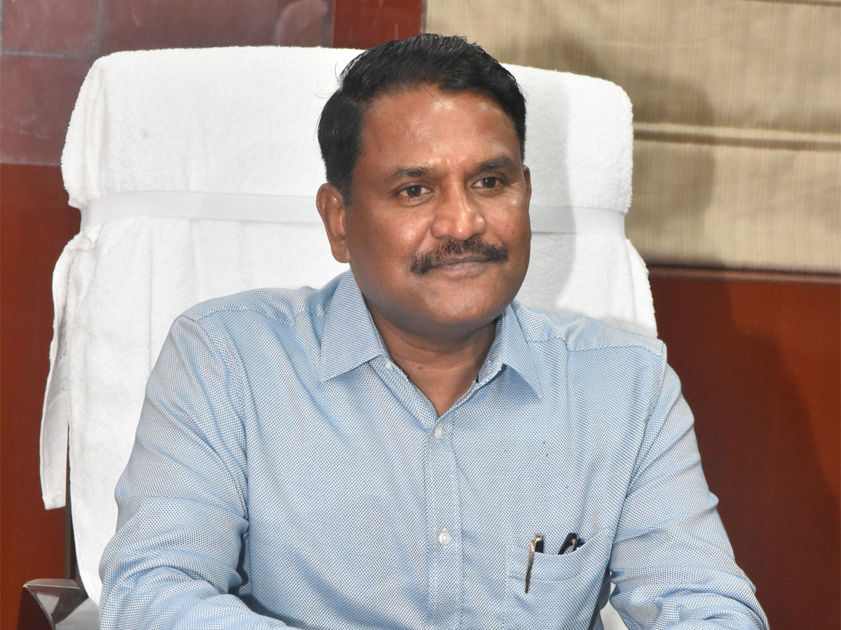 Dr. John Mathai assumed charge of Member-Secretary, DVC