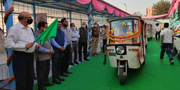 MD, DMRC flagged off 25 e-rickshaws, called ‘ETO’