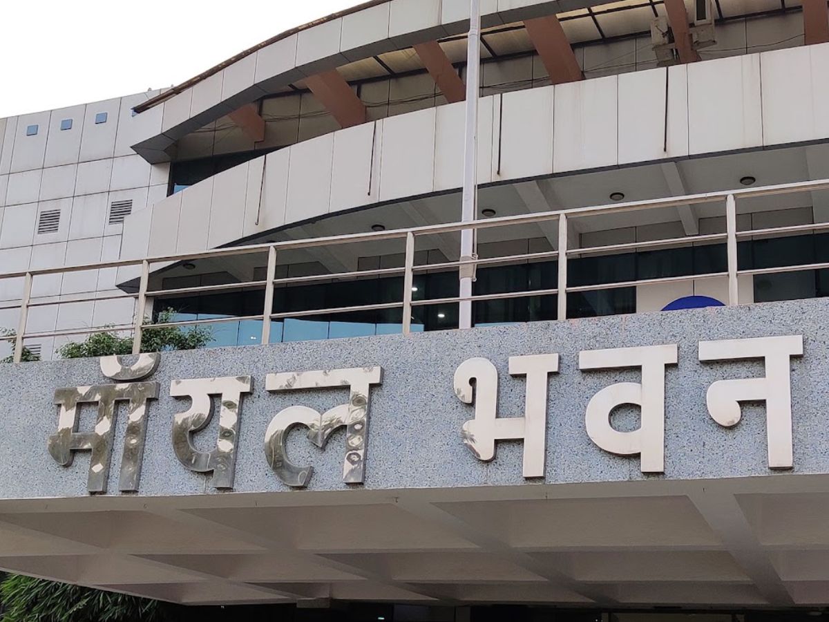 PSU Dividend Soon: MOIL Announced Record Date for Final Dividend payment for FY25