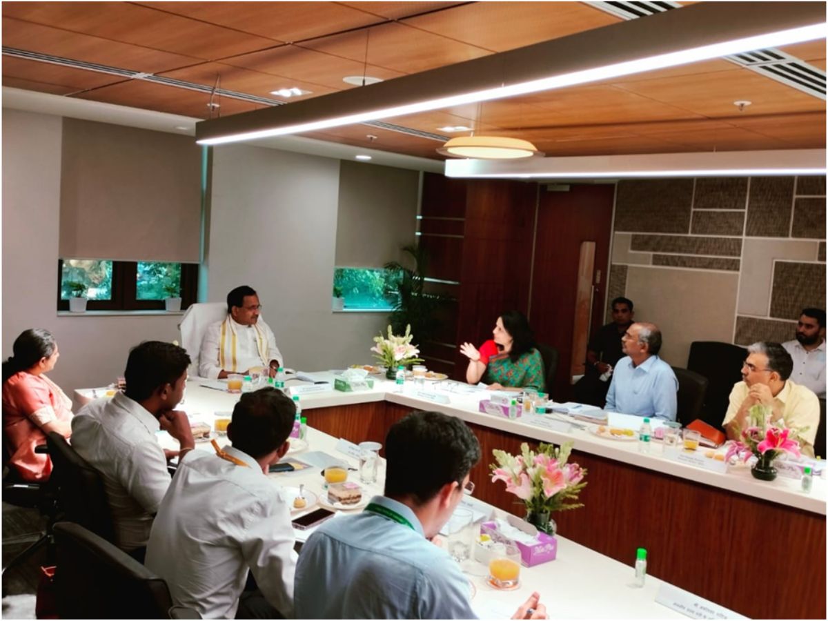 Minister Bhagwanth Khuba visited SECI's office