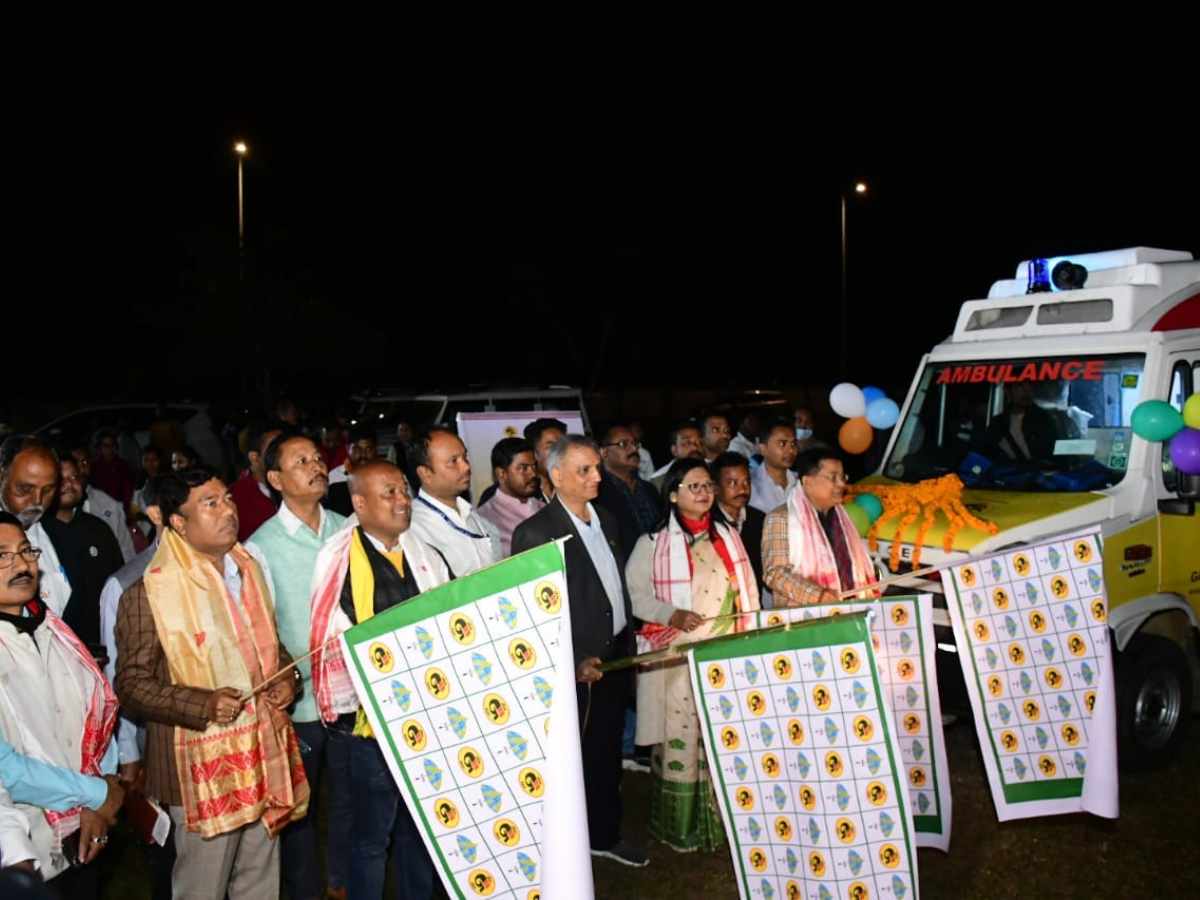 Minister Rameswar Teli flagged off seven Mobile Medical Units in Dibrugarh