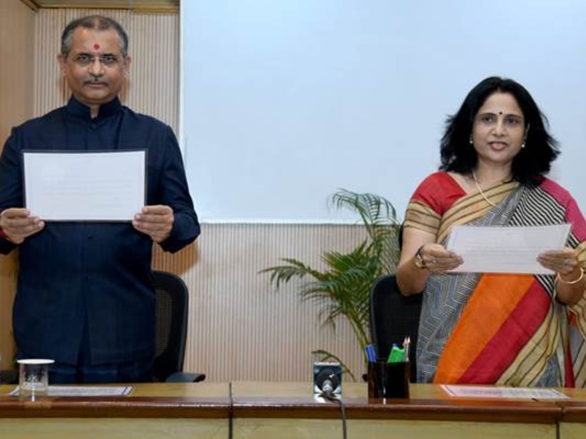 Ms Suman Sharma, IRS takes oath of Office and Secrecy as Member, UPSC