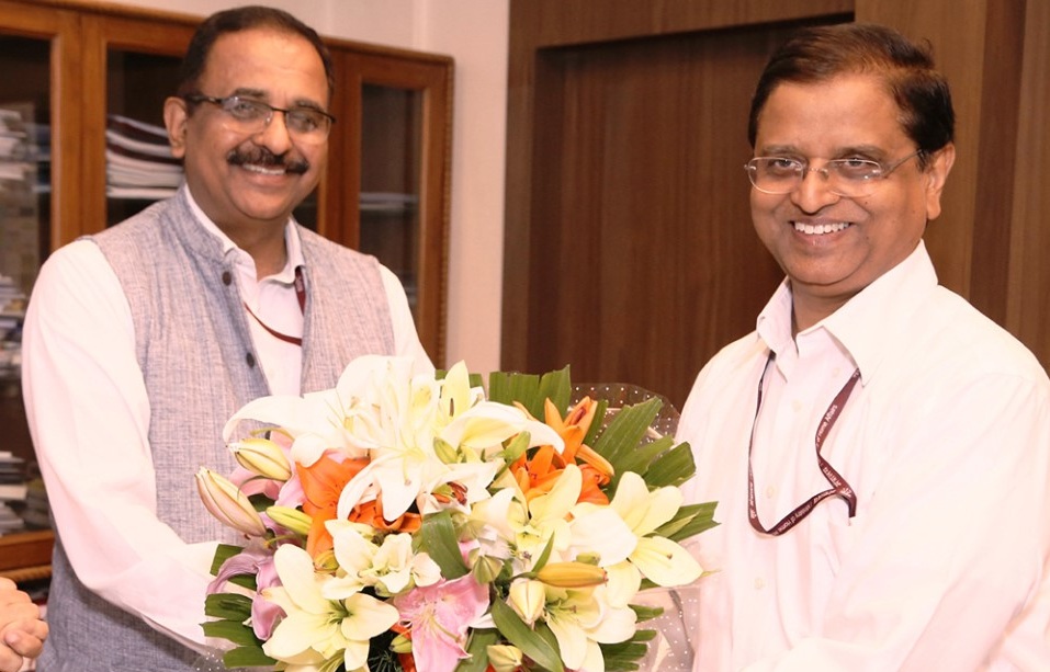 CMD NHPC Meets Secretary Power