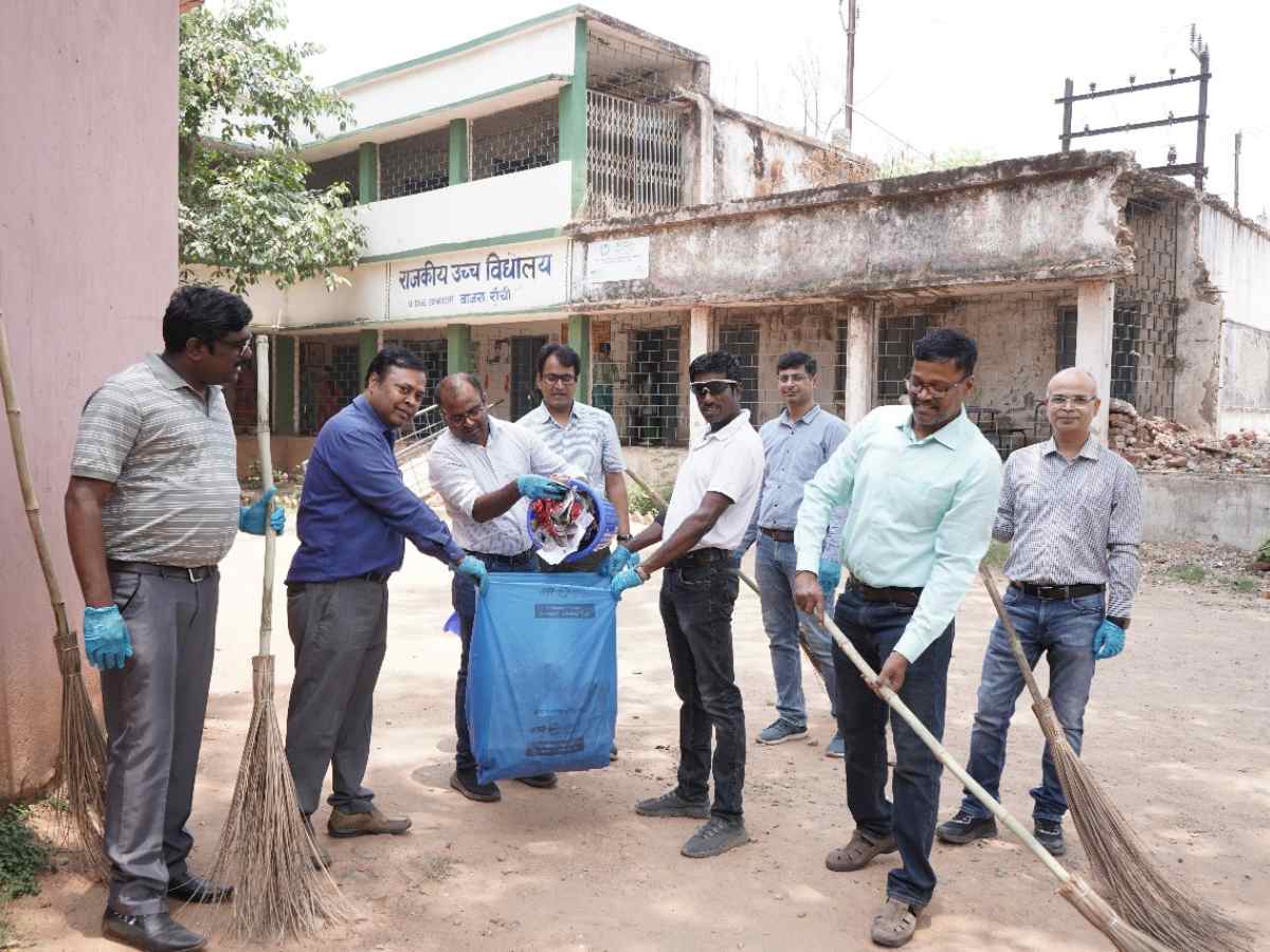 NTPC Coal Mining HQ organizes Cleanliness Drive and Painting competition