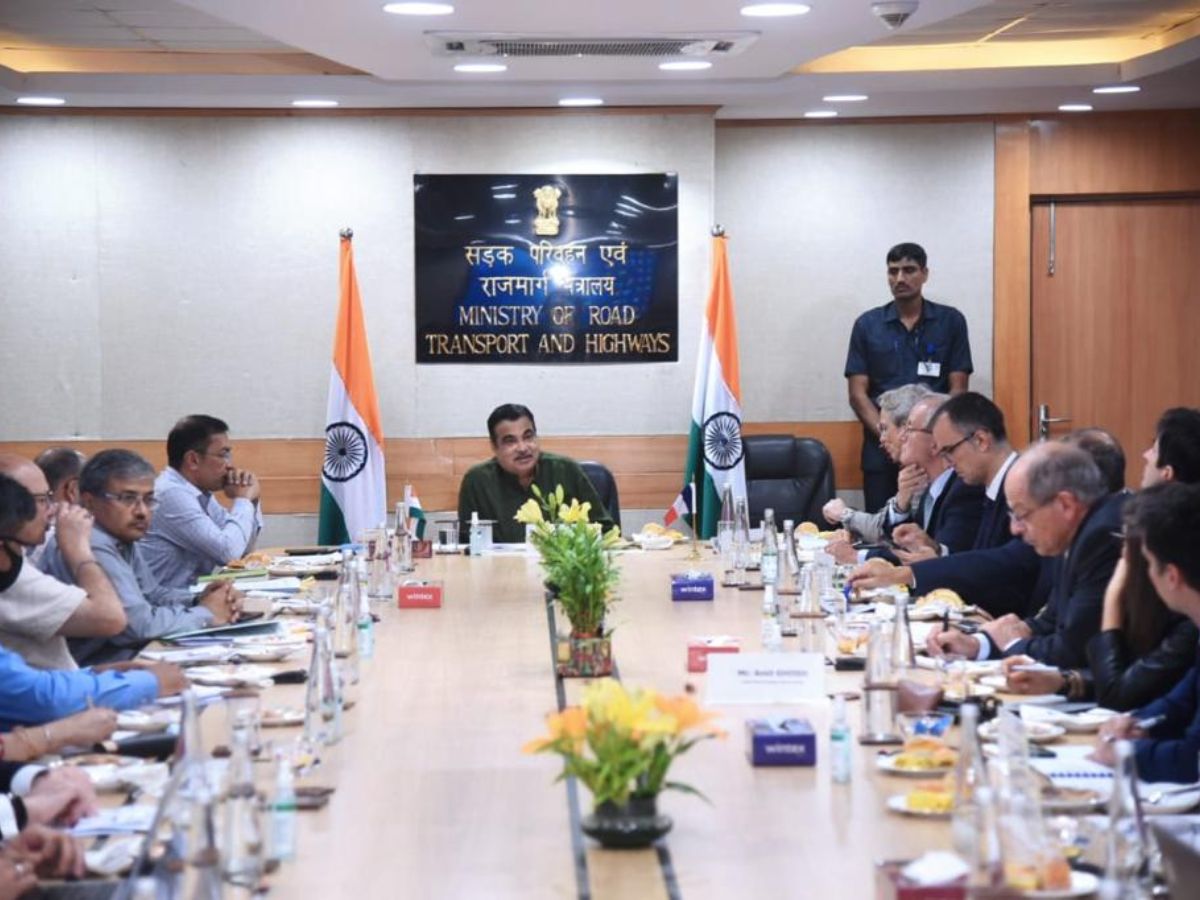 Nitin Gadkari holds bilateral meeting with delegation of French Industrialists