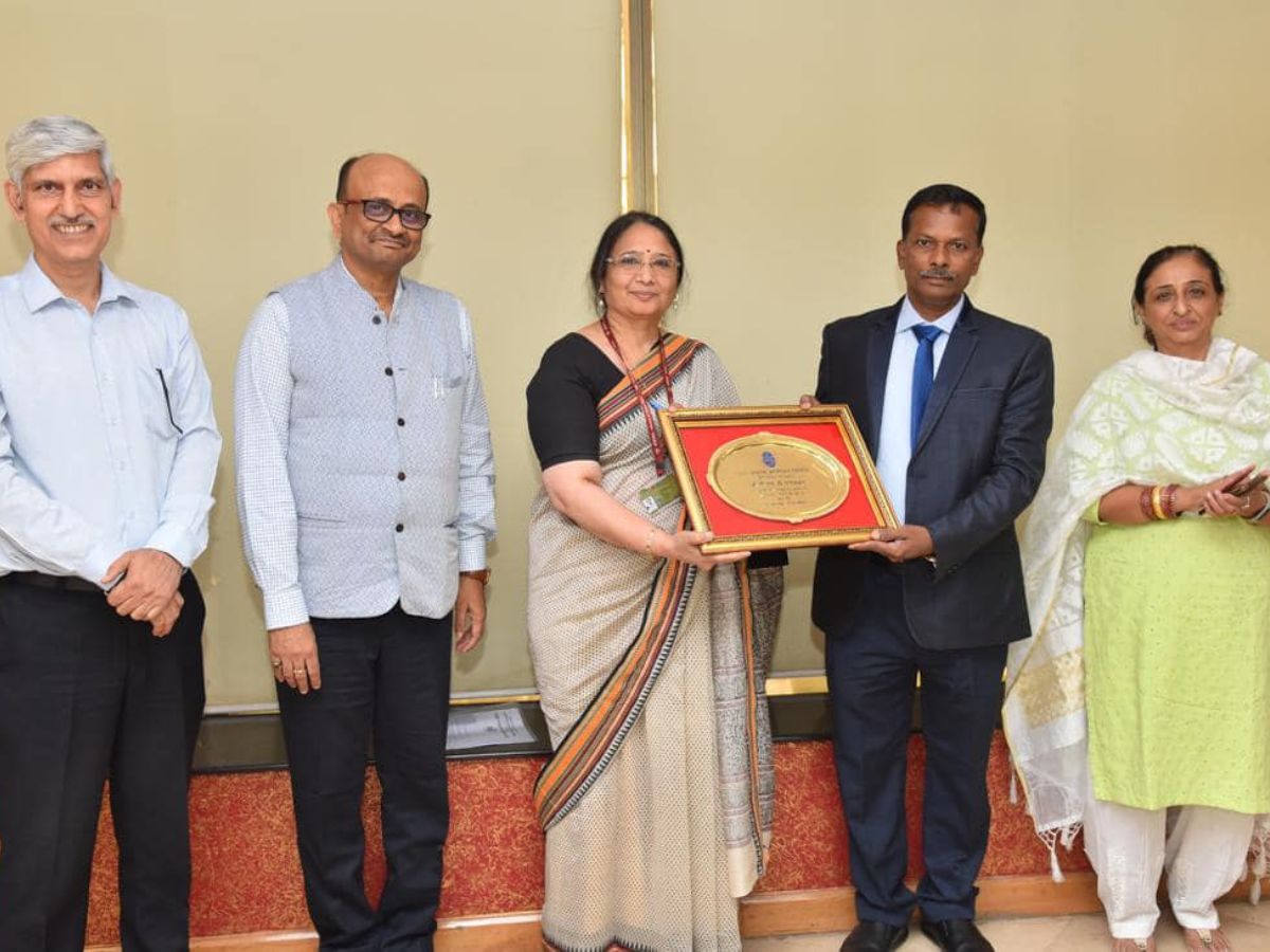 PFC Bids Farewell to Shri V.N.D Manavalan, CGM, on his superannuation