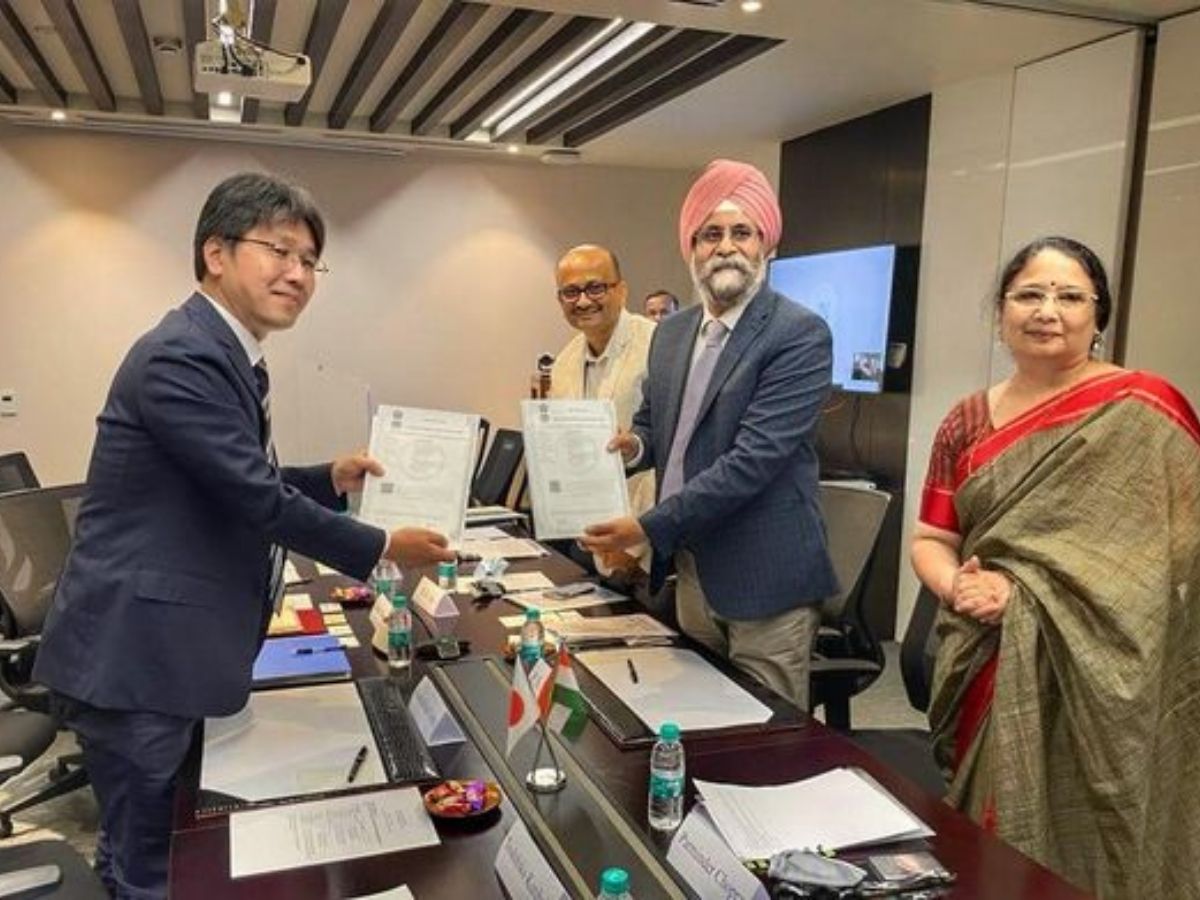 PFC inks Loan Agreement with Japan Bank for JPY 30 Billion