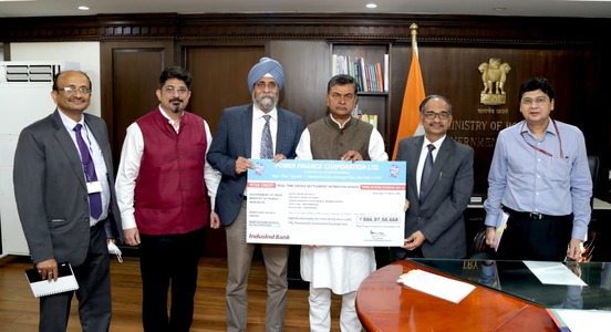 PFC pays Interim dividend of Rs. 886.97 crore to Govt. of India for the Financial Year 2021-22