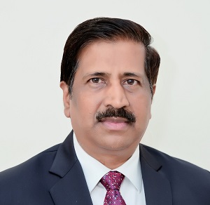 SECL Director Finance, S M Choudhary holds Best CFO Award