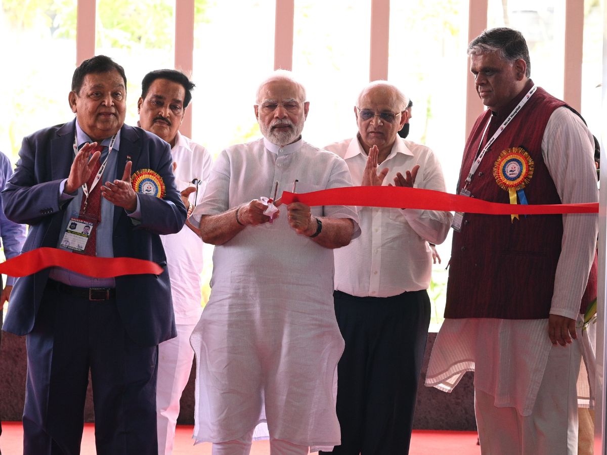 PM Modi Inaugurates Hospital Complex and Education & Skill-building Campus in South Gujarat