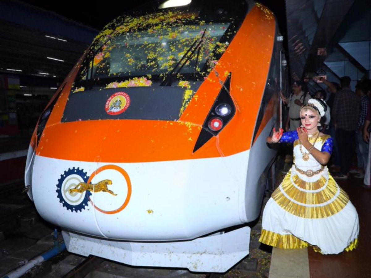 PM Modi flags off nine Vande Bharat Express trains
