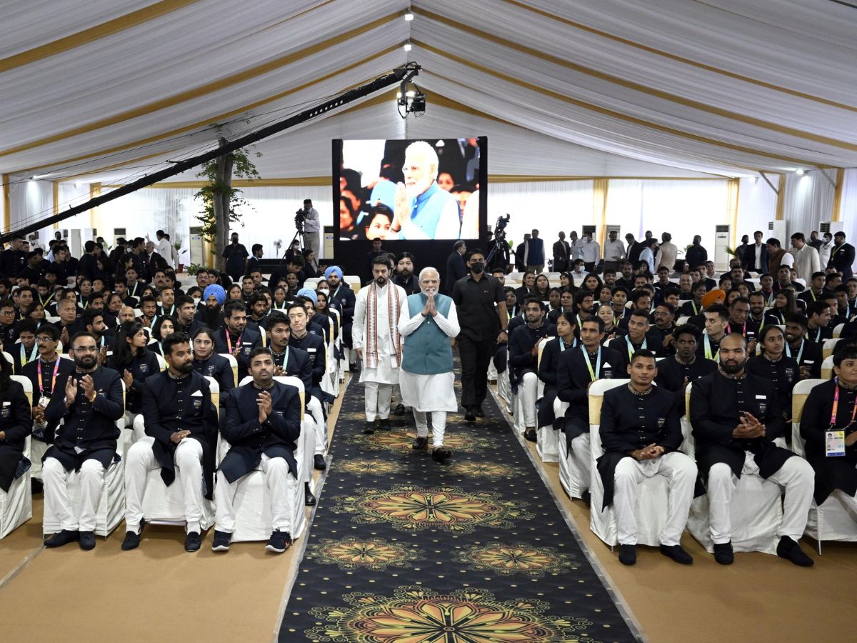 PM Modi felicitates Indian Contingent for Commonwealth Games 2022