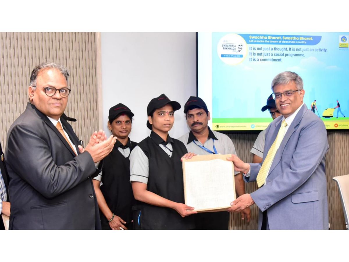 Pankaj Jain, Secretary Petroleum Ministry launched Swachhta Pakhwada in BPCL
