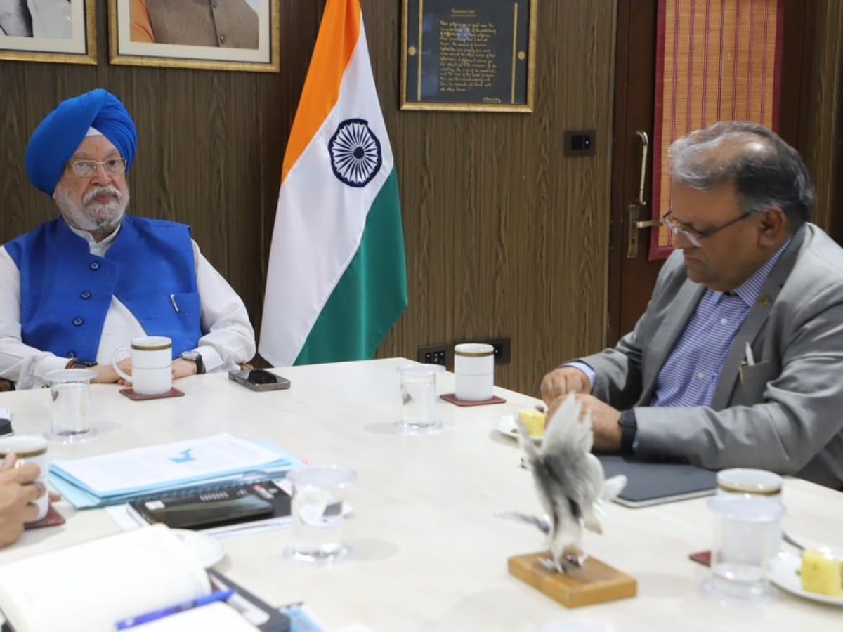 Petroleum Minister reviews ONGC’s fire control operations at Assam well