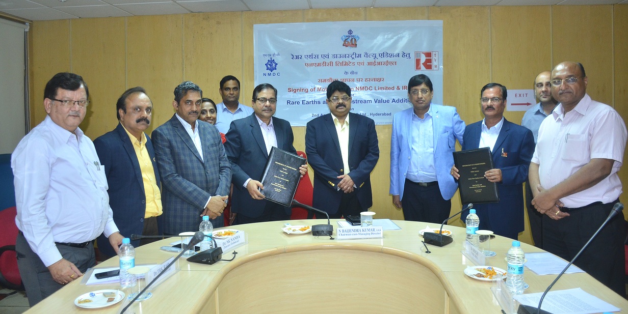 NMDC Sings MoU with IREL 