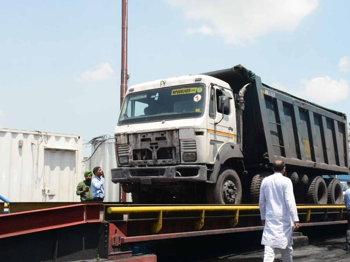 NCL, Chairman Bhola Singh inaugurates Portable Waybridge System