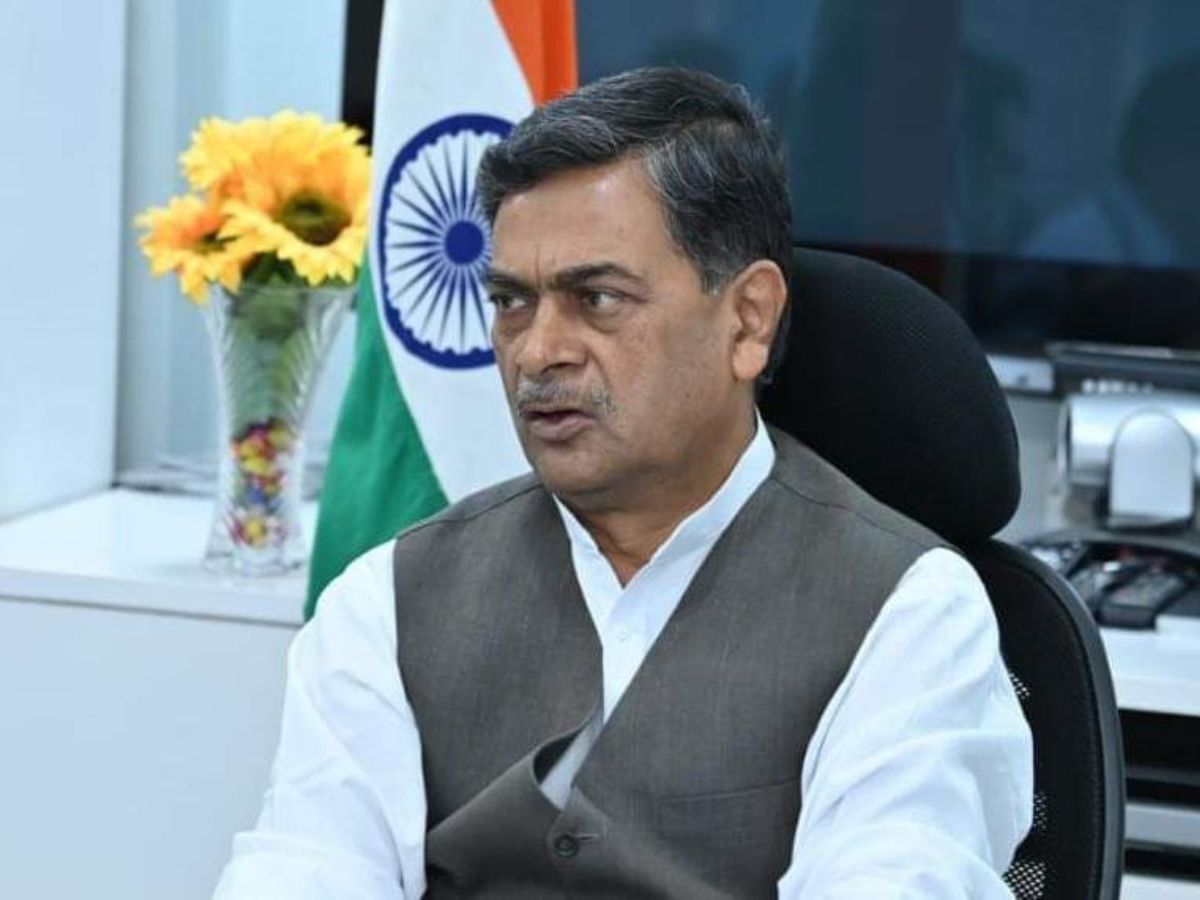 Power Minister R K Singh addressed a press conference on Green Open Access Rules 