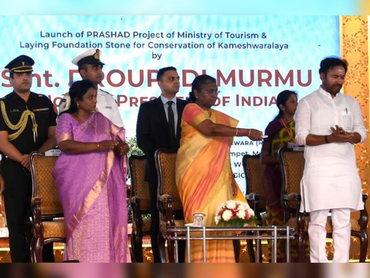 President Smt. Murmu laid foundation stone for 'Development Project of Rudreshwar Temple' in Telangana